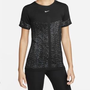 Nike Dri-Fit ADV Women’s Black Running Shirt Size Large